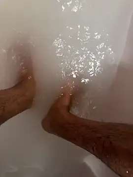 Snapshot of SensualG300 chatting on November 4, 8:52 pm SensualG300 online show from November 4, 8:52 pm