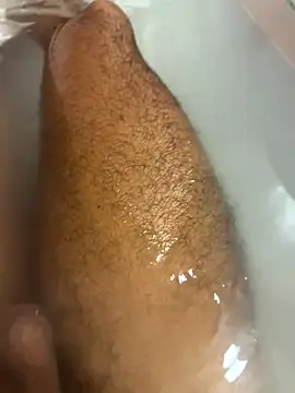 Snapshot of SensualG300 chatting on November 5, 6:08 pm SensualG300 online show from November 5, 6:08 pm