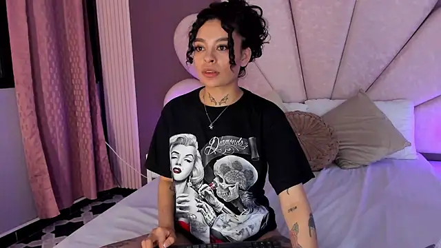 KatherineGomez online show from January 17, 3:11 am