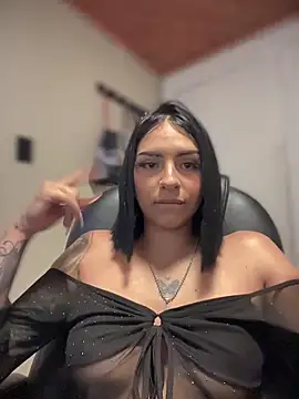 Hilary pinkk online show from December 16, 2:49 am