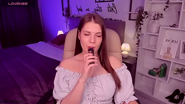 BellaSweetHeart online show from May 11, 4:59 pm