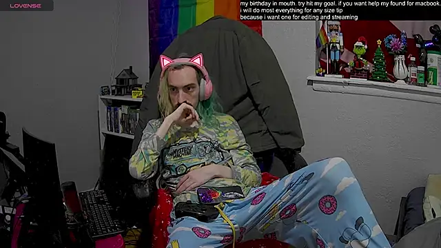 tallnerdyguy online show from February 3, 2:47 am