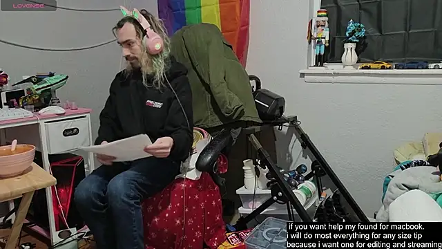 tallnerdyguy online show from November 25, 3:50 am