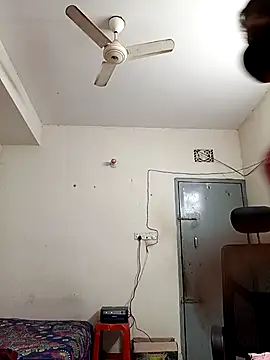 Snapshot of Tisha-01 chatting on December 16, 1:43 am Tisha-01 online show from December 16, 1:43 am