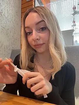 melissa grr online show from April 12, 10:20 am