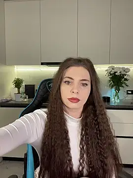 CurlyLara online show from November 29, 3:31 am