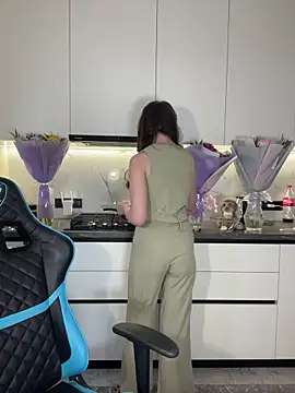 CurlyLara online show from February 22, 12:26 pm