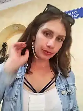 Alysson-- online show from January 14, 7:11 pm