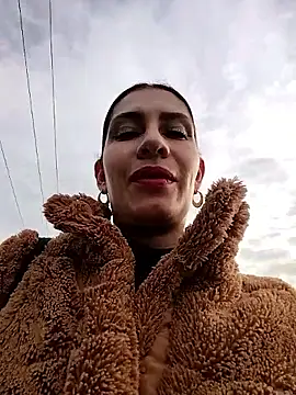 Alysson-- online show from November 20, 12:16 pm