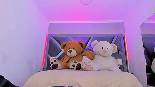 AmberiniHoffman online show from November 4, 11:31 am