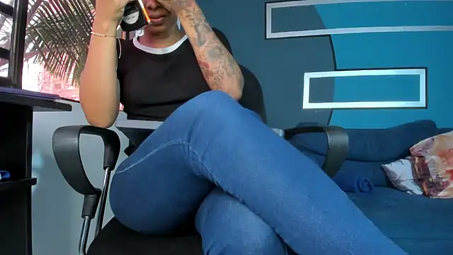 Brunettesexy0 online show from March 1, 6:43 pm