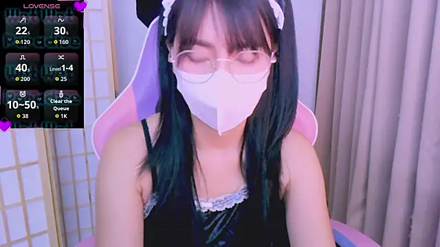 Snapshot of desiregirl69 chatting on October 22, 3:12 pm desiregirl69 online show from October 22, 3:12 pm