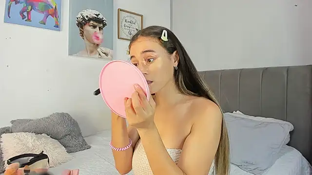 Snapshot of naughtyloverss chatting on November 28, 5:15 pm naughtyloverss online show from November 28, 5:15 pm