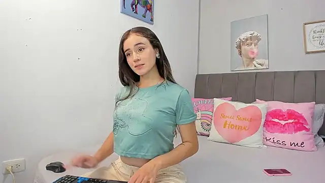 naughtyloverss online show from March 7, 3:31 pm