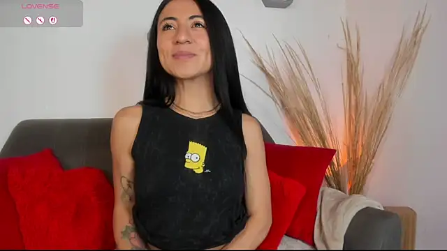 Gisell s online show from April 4, 4:37 pm