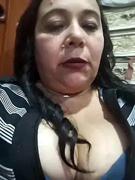 Snapshot of sara_pineros chatting on December 21, 11:56 pm sara pineros online show from December 21, 11:56 pm