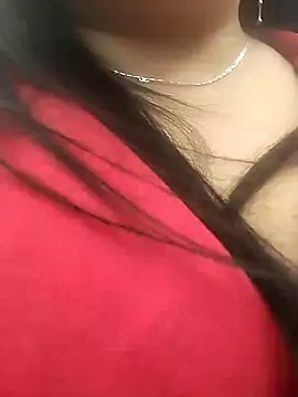 Snapshot of sara_pineros chatting on December 27, 9:00 pm sara pineros online show from December 27, 9:00 pm