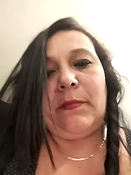 Snapshot of sara_pineros chatting on January 28, 10:23 pm sara pineros online show from January 28, 10:23 pm