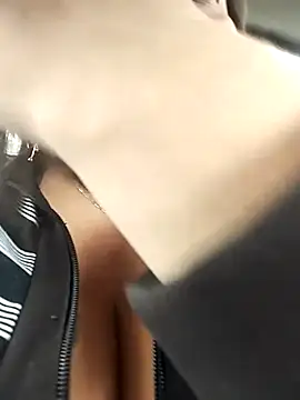 Snapshot of sara_pineros chatting on February 17, 3:53 pm sara pineros online show from February 17, 3:53 pm