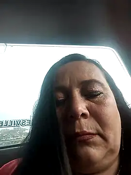 Snapshot of sara_pineros chatting on February 22, 10:20 pm sara pineros online show from February 22, 10:20 pm