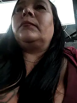 Snapshot of sara_pineros chatting on March 10, 8:34 pm sara pineros online show from March 10, 8:34 pm