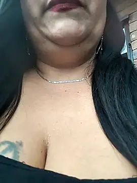 Snapshot of sara_pineros chatting on March 20, 4:53 pm sara pineros online show from March 20, 4:53 pm