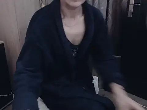 HornyClitX online show from March 29, 6:35 am