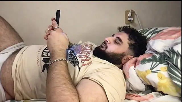 Snapshot of teddy_alan chatting on November 1, 2:08 pm teddy alan online show from November 1, 2:08 pm