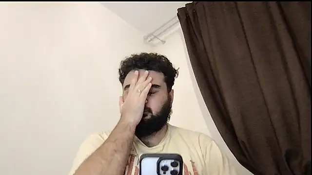 Snapshot of teddy_alan chatting on November 17, 12:44 pm teddy alan online show from November 17, 12:44 pm