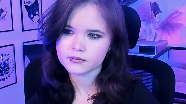 Snapshot of Elainebeness chatting on January 24, 10:51 pm Elainebeness online show from January 24, 10:51 pm