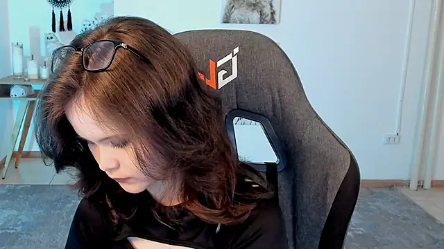 Snapshot of Elainebeness chatting on January 31, 10:42 pm Elainebeness online show from January 31, 10:42 pm