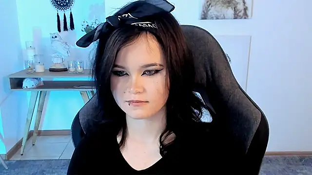 Snapshot of Elainebeness chatting on February 26, 10:53 pm Elainebeness online show from February 26, 10:53 pm