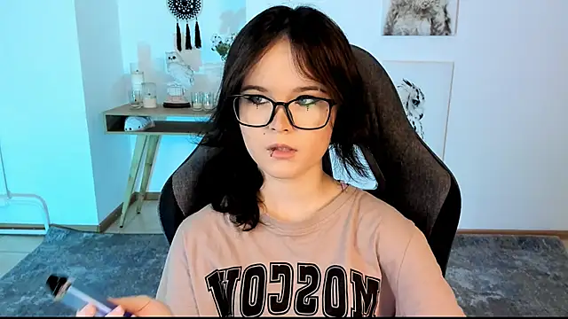 Snapshot of Elainebeness chatting on February 28, 7:35 pm Elainebeness online show from February 28, 7:35 pm