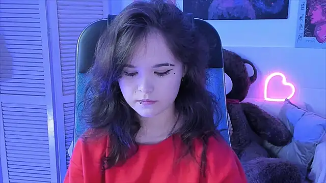 Snapshot of Elainebeness chatting on September 10, 7:36 pm Elainebeness online show from September 10, 7:36 pm