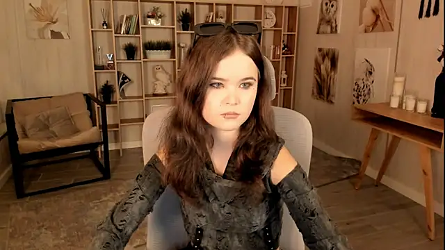 Snapshot of Elainebeness chatting on September 24, 7:28 pm Elainebeness online show from September 24, 7:28 pm