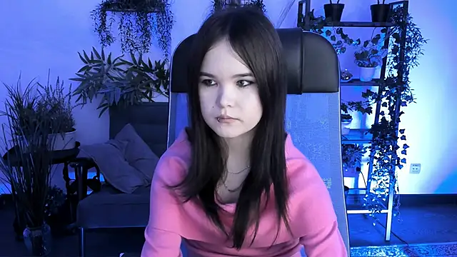 Snapshot of Elainebeness chatting on November 24, 8:30 pm Elainebeness online show from November 24, 8:30 pm