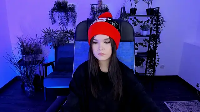 Snapshot of Elainebeness chatting on December 5, 8:27 pm Elainebeness online show from December 5, 8:27 pm