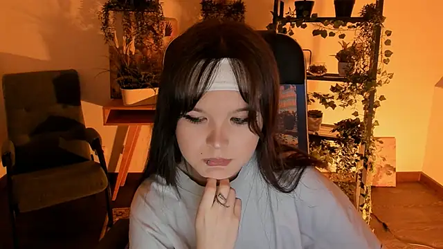 Elainebeness online show from March 15, 7:31 pm