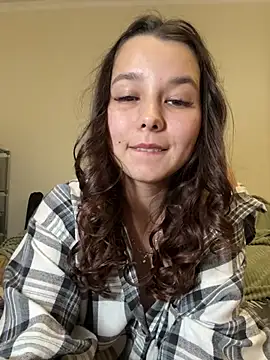 Snapshot of PoppyRobinson chatting on December 13, 6:38 pm PoppyRobinson online show from December 13, 6:38 pm