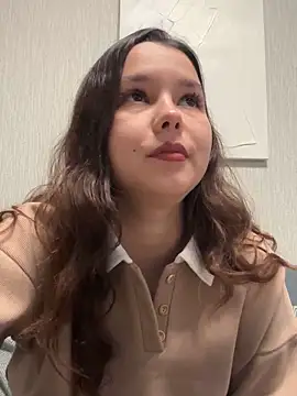 Snapshot of PoppyRobinson chatting on December 16, 9:14 am PoppyRobinson online show from December 16, 9:14 am