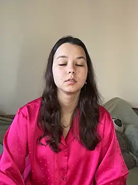Snapshot of PoppyRobinson chatting on December 19, 8:13 am PoppyRobinson online show from December 19, 8:13 am