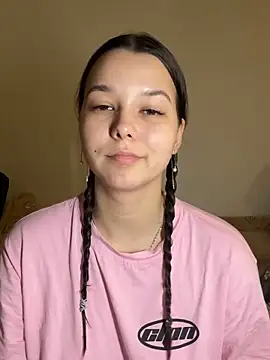 Snapshot of PoppyRobinson chatting on January 11, 8:54 am PoppyRobinson online show from January 11, 8:54 am
