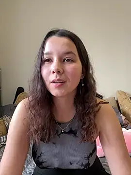 Snapshot of PoppyRobinson chatting on January 16, 11:15 am PoppyRobinson online show from January 16, 11:15 am