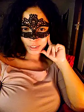 Snapshot of salomea_r chatting on November 20, 9:14 pm salomea r online show from November 20, 9:14 pm