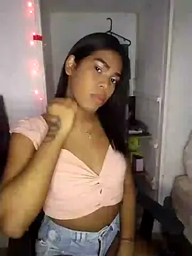 Snapshot of fernanda_Sweet1 chatting on February 25, 4:14 am fernanda Sweet1 online show from February 25, 4:14 am