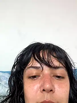 Snapshot of magalunabb chatting on December 2, 12:51 pm magalunabb online show from December 2, 12:51 pm