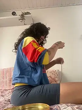 Snapshot of magalunabb chatting on November 6, 11:22 am magalunabb online show from November 6, 11:22 am