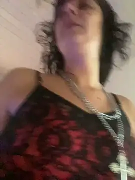 Snapshot of magalunabb chatting on December 17, 5:41 pm magalunabb online show from December 17, 5:41 pm