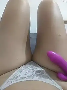 yasmin6 online show from January 4, 9:31 pm