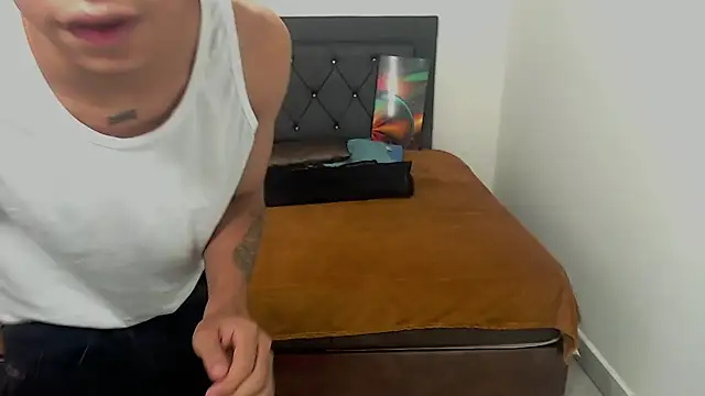 logannth online show from October 23, 9:52 am